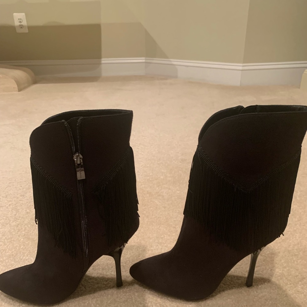 NWOT black fringe boots